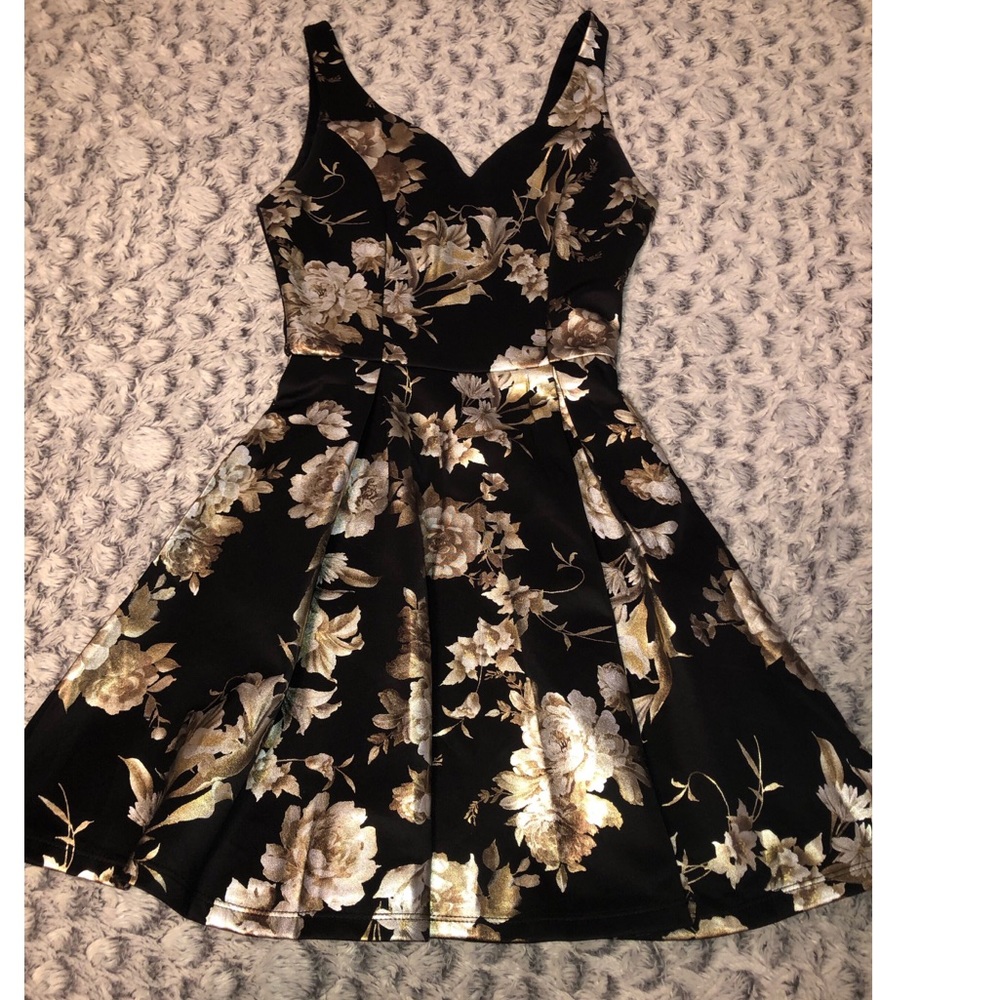 Black and gold dress from Francescas